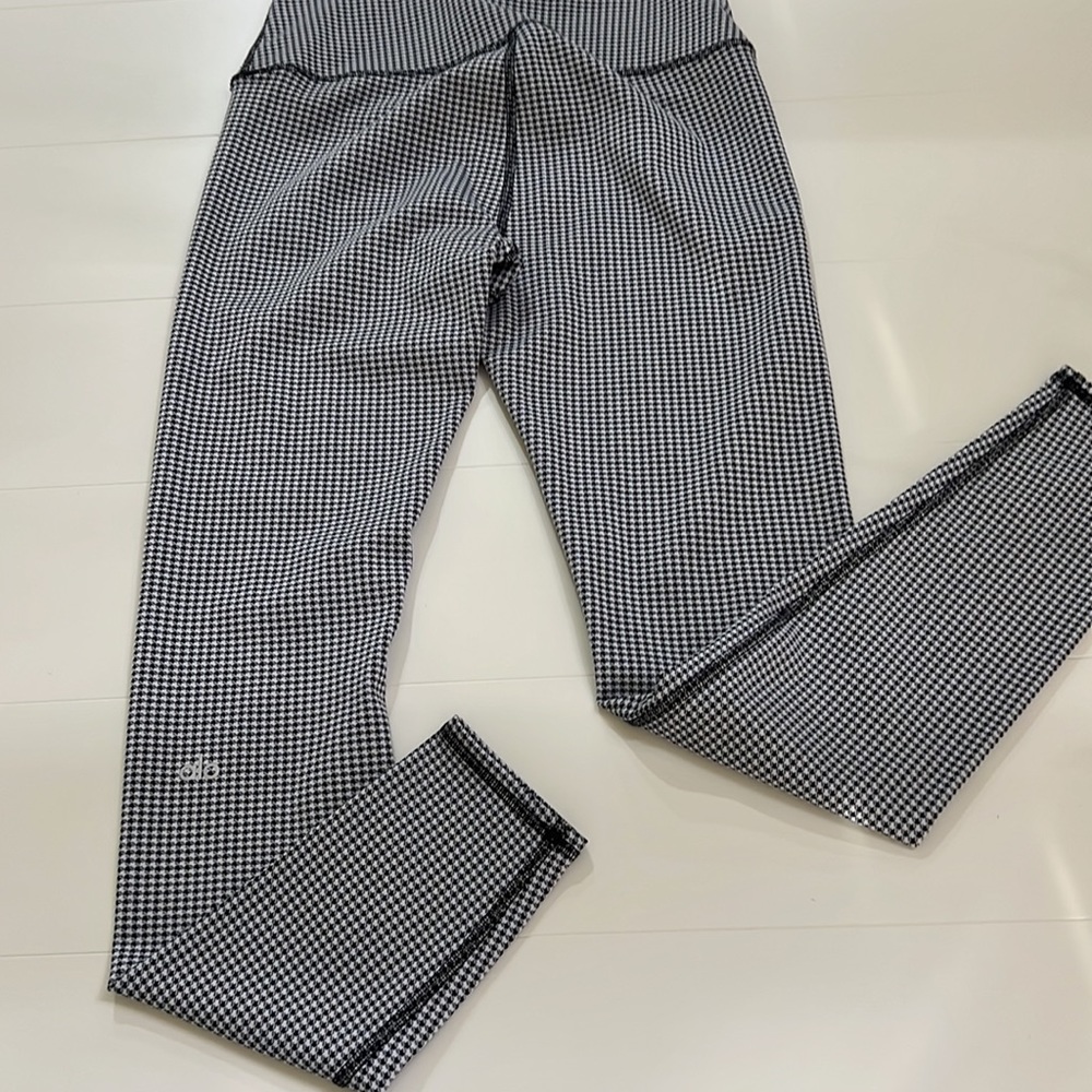 Alo yoga leggins - Picture 9 of 15